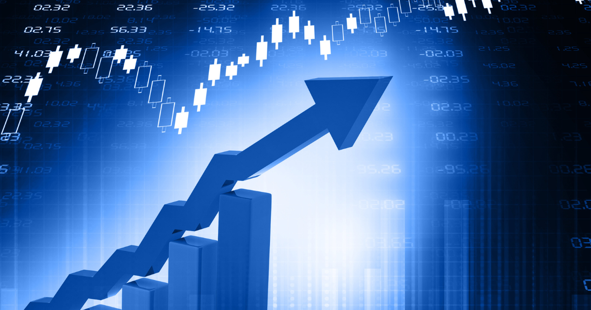 急成長するグラフと矢印が描かれた背景。PV至上主義から脱却し、専門性を武器にCVRを飛躍的に高めるメディア戦略への転換を視覚的に表現。